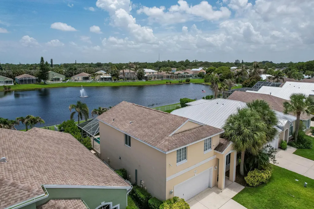 4716 SE Winter Haven Court Stuart FL 34997