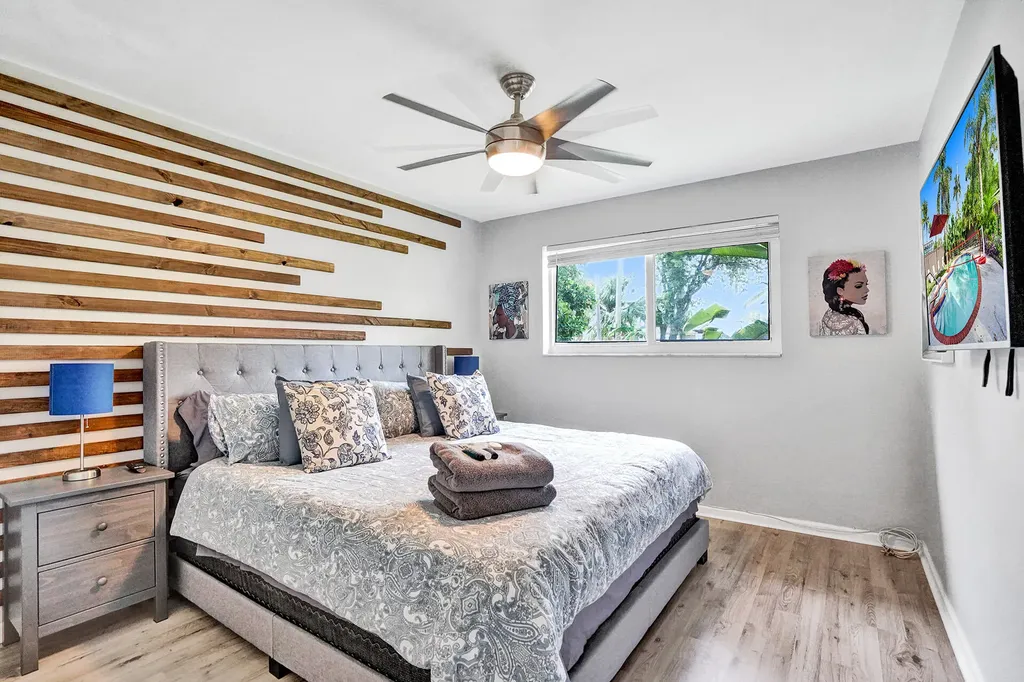 1516 Scott Street Hollywood FL 33020