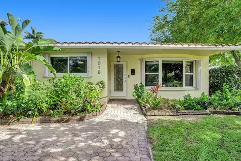 1516 Scott Street Hollywood FL 33020