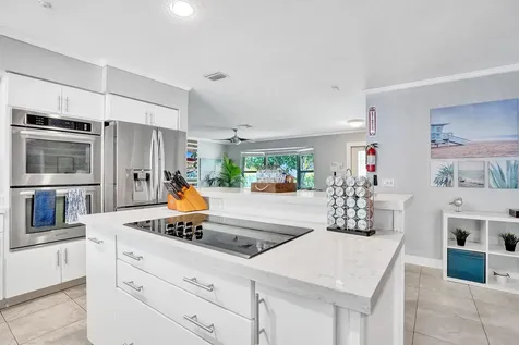 1516 Scott Street Hollywood FL 33020