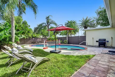 1516 Scott Street Hollywood FL 33020