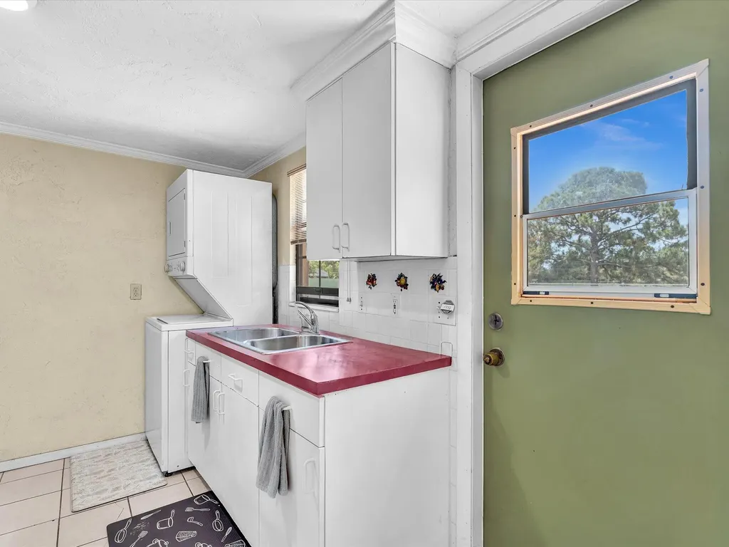 6918 173rd Place N Jupiter FL 33458