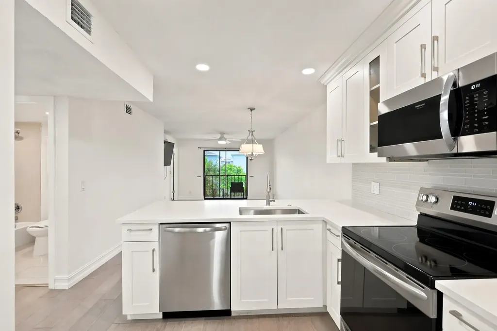 7209 Golf Colony Court Greenacres FL 33467