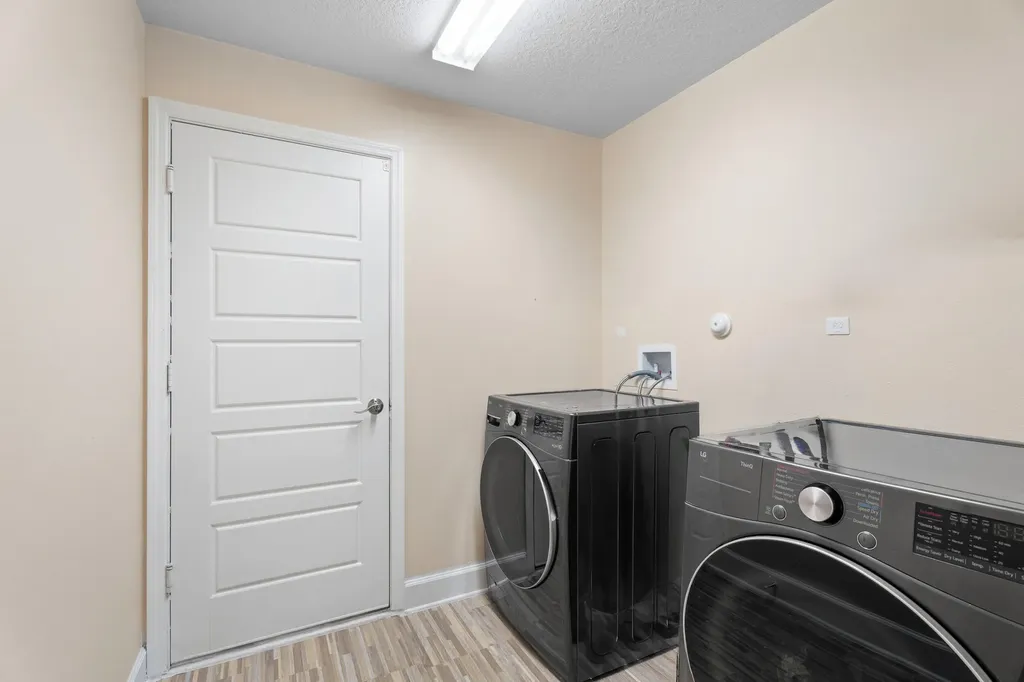 5846 NW Dooley Circle Port St Lucie FL 34986