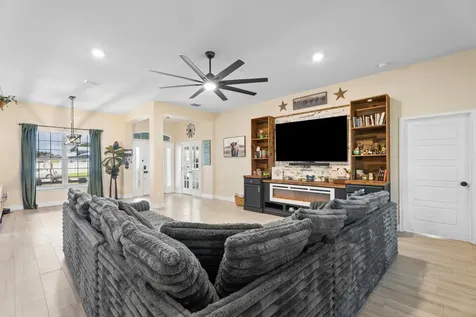 5846 NW Dooley Circle Port St Lucie FL 34986
