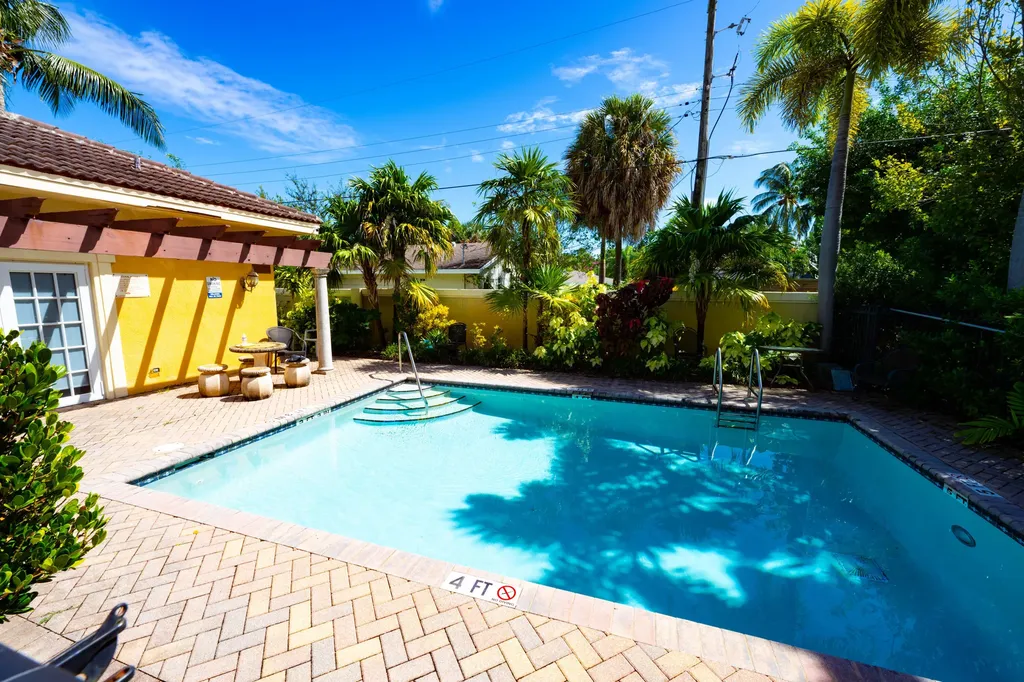 530 S Federal Highway Lake Worth Beach FL 33460