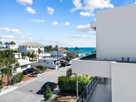 3318 NE 17th Street Fort Lauderdale FL 33305