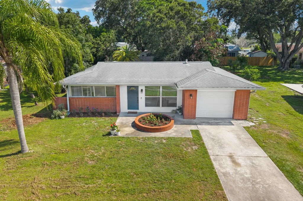 171 SW Ulman Avenue Port St Lucie FL 34983