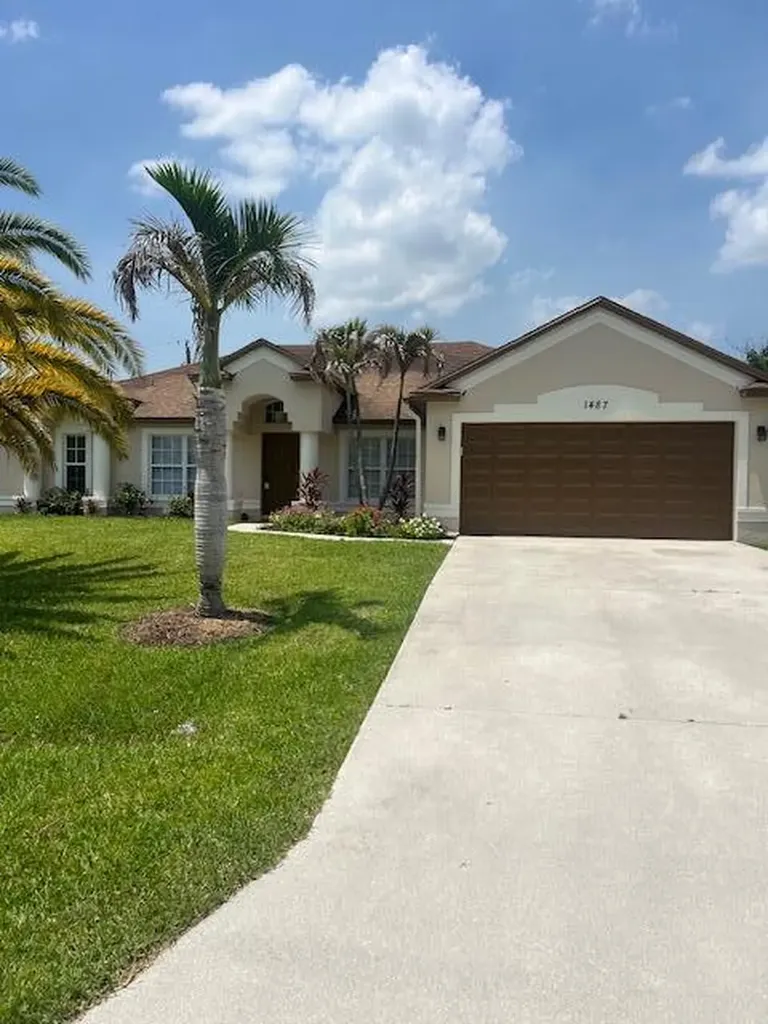 1487 SW Herder Road Port St Lucie FL 34953