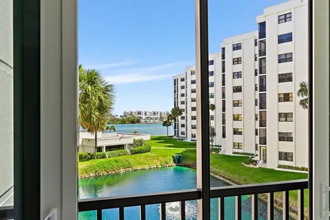 19800 Sandpointe Bay Drive N Jupiter FL 33469