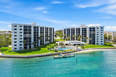 19800 Sandpointe Bay Drive N Jupiter FL 33469