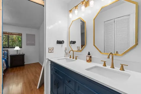 3024 S Oakland Forest Drive Oakland Park FL 33309