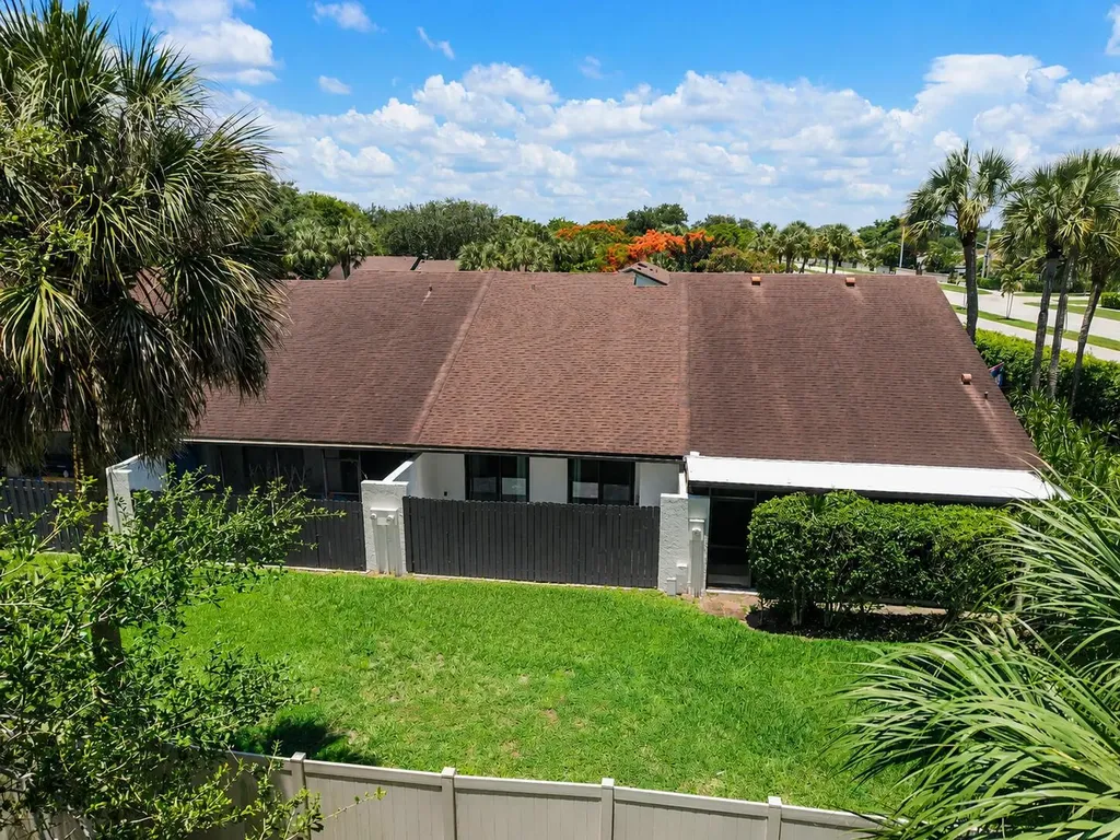 23284 SW 53rd Avenue Boca Raton FL 33433