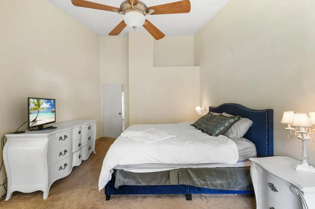 5266 Sapphire Valley Boca Raton FL 33486