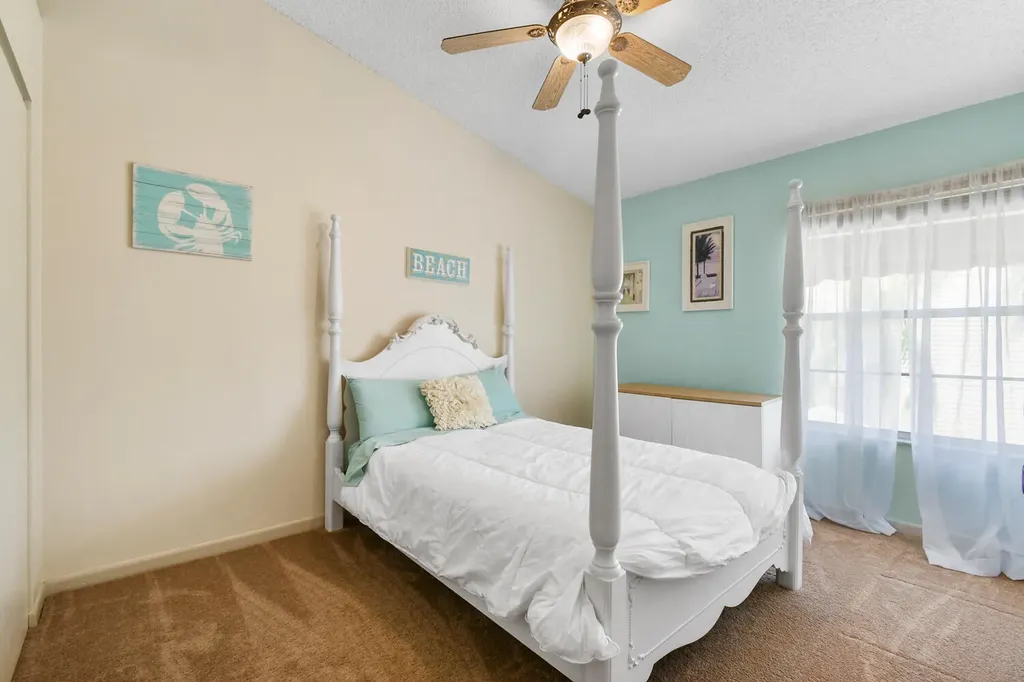 5266 Sapphire Valley Boca Raton FL 33486