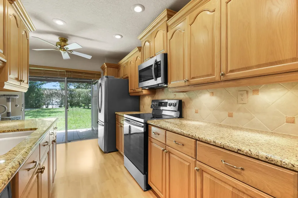 5266 Sapphire Valley Boca Raton FL 33486