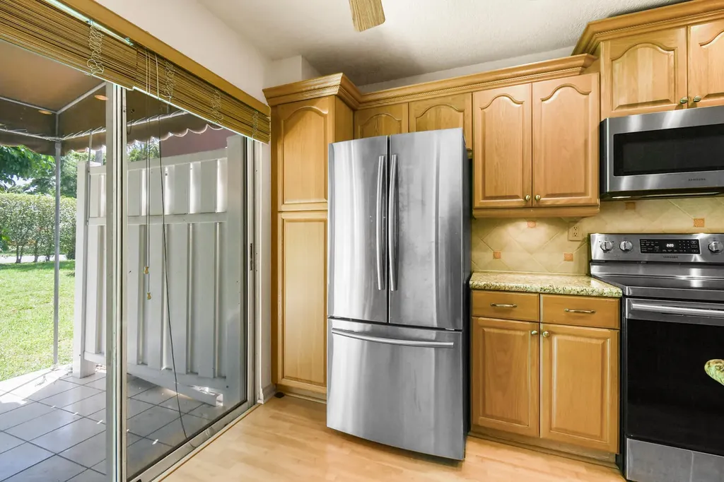 5266 Sapphire Valley Boca Raton FL 33486