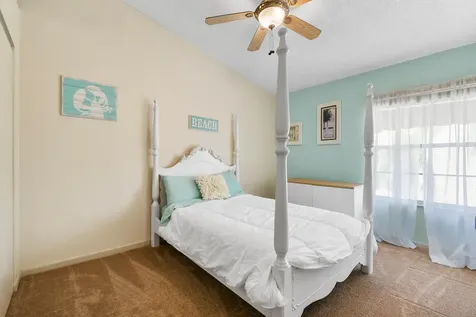 5266 Sapphire Valley Boca Raton FL 33486