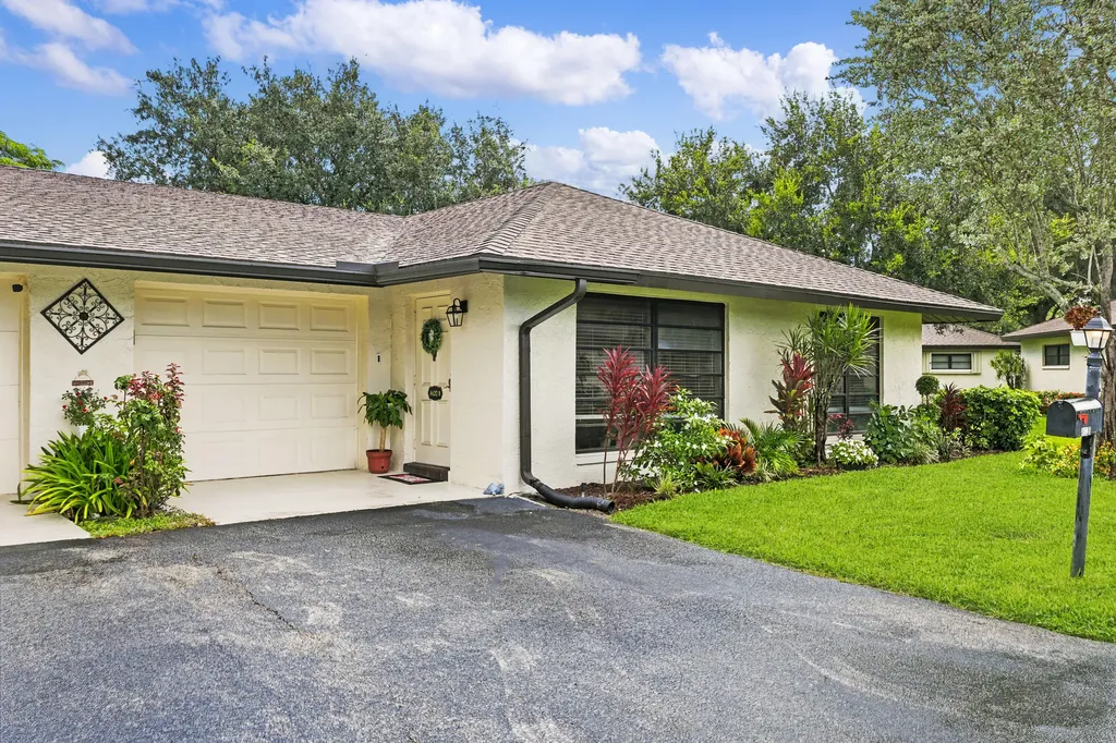 4632 Finchwood Way Boynton Beach FL 33436