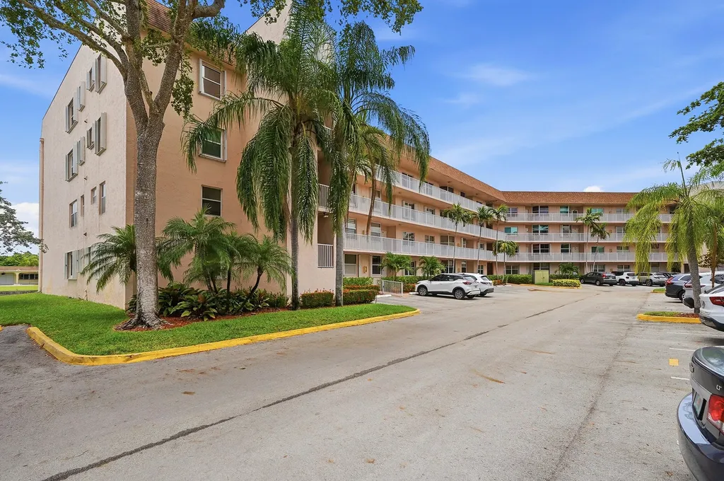 2521 NW 104th Avenue Sunrise FL 33322