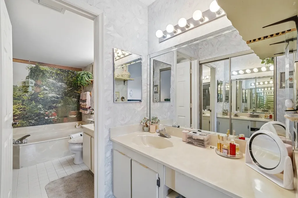 2521 NW 104th Avenue Sunrise FL 33322