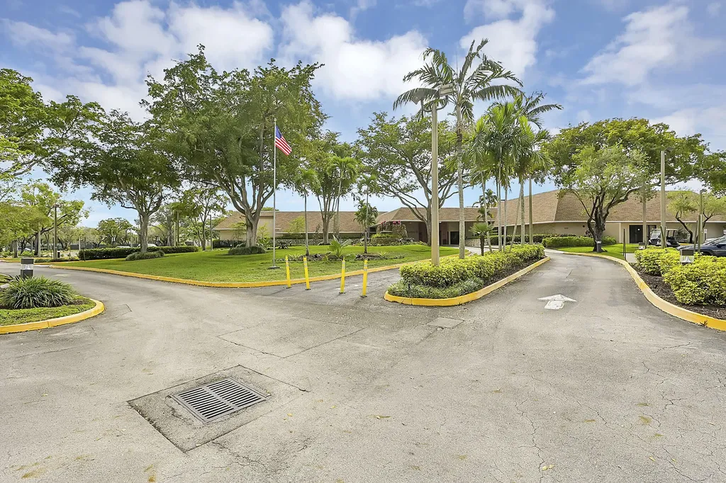 2521 NW 104th Avenue Sunrise FL 33322