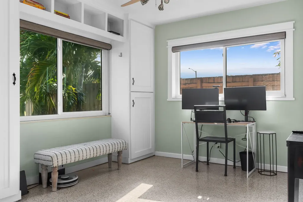 60 NW 47th Street Oakland Park FL 33309