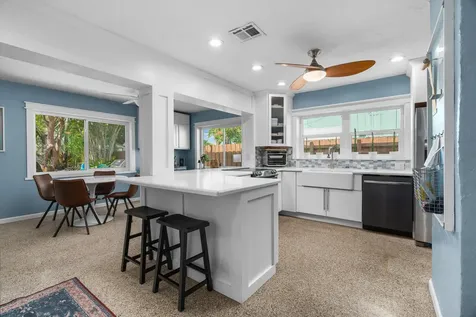 60 NW 47th Street Oakland Park FL 33309