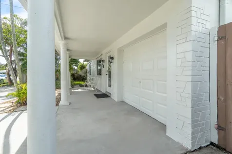 60 NW 47th Street Oakland Park FL 33309