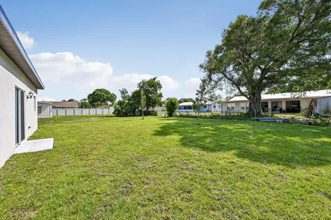 5200 Hickory Drive Fort Pierce FL 34982