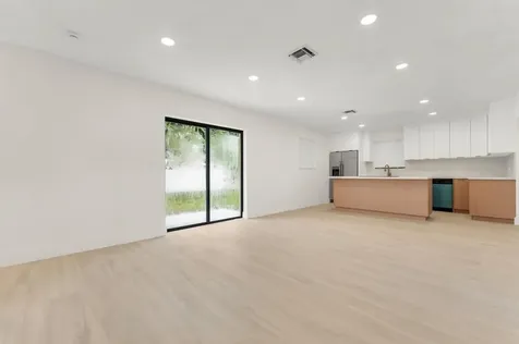6572 Pierce Street Hollywood FL 33024