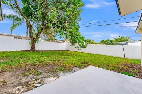 6572 Pierce Street Hollywood FL 33024