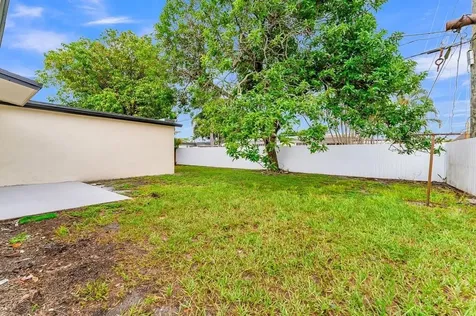 6572 Pierce Street Hollywood FL 33024