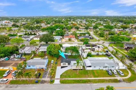 6572 Pierce Street Hollywood FL 33024