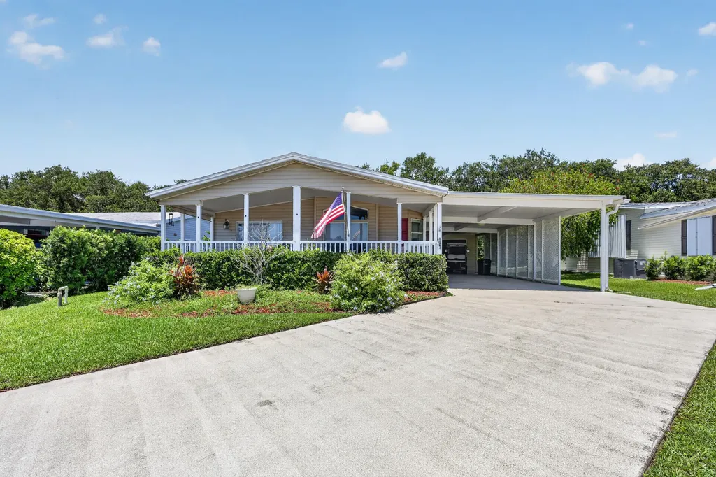 8004 Long Drive Port St Lucie FL 34952