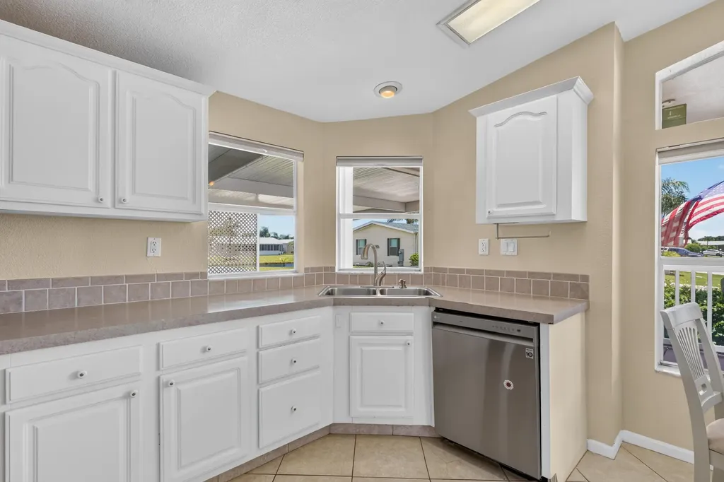 8004 Long Drive Port St Lucie FL 34952