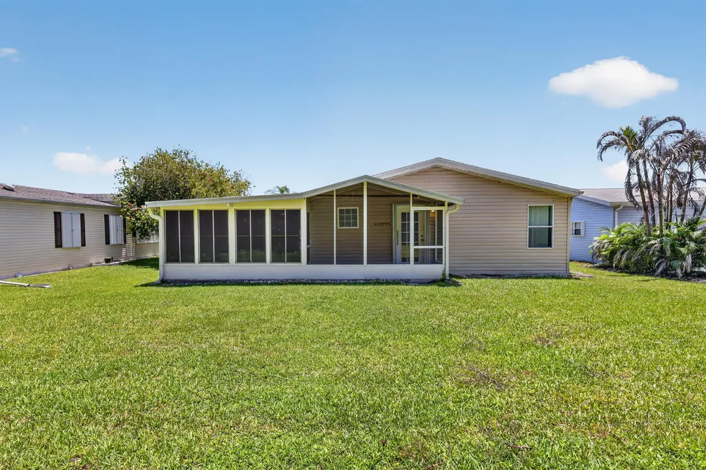 8004 Long Drive Port St Lucie FL 34952
