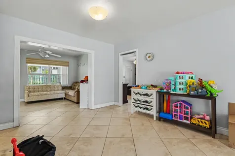3201 Liberty Street Hollywood FL 33021