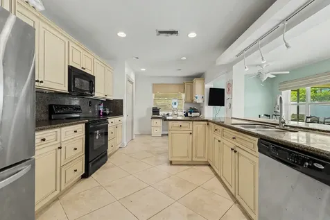 3201 Liberty Street Hollywood FL 33021