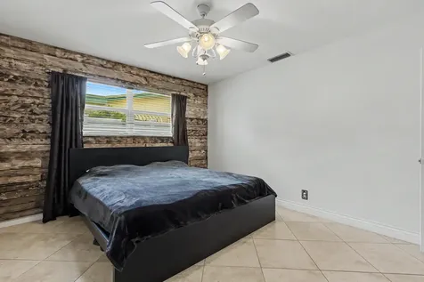 3201 Liberty Street Hollywood FL 33021