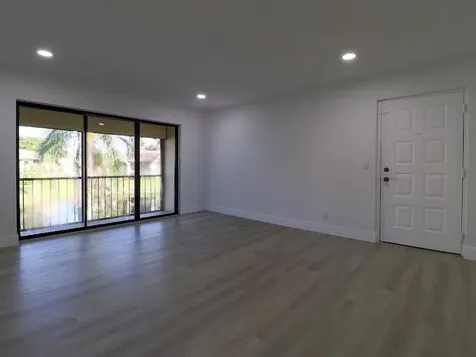 614 Sea Pine Way Greenacres FL 33415