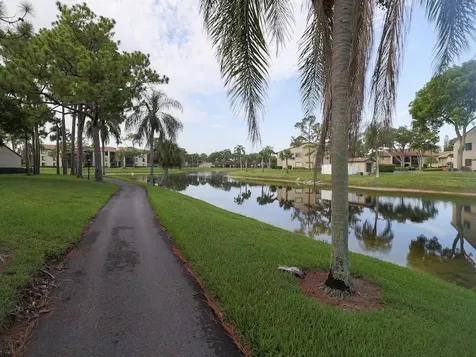614 Sea Pine Way Greenacres FL 33415