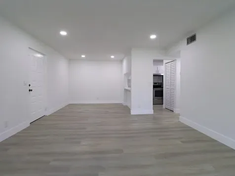 614 Sea Pine Way Greenacres FL 33415