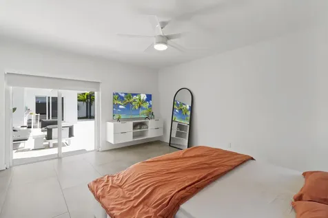 21303 NE 18th Place Miami FL 33179