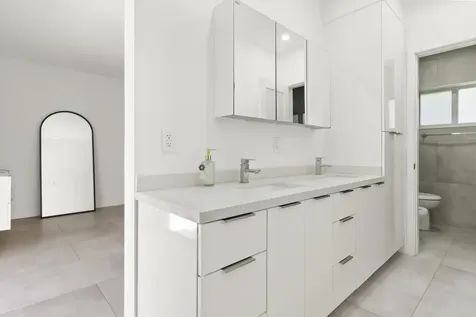 21303 NE 18th Place Miami FL 33179