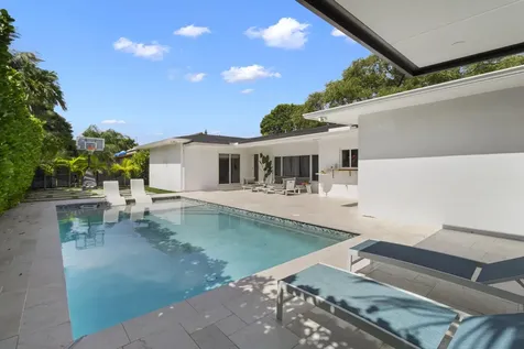 21303 NE 18th Place Miami FL 33179
