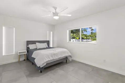 21303 NE 18th Place Miami FL 33179