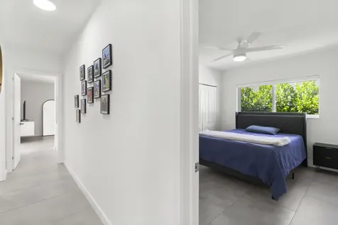 21303 NE 18th Place Miami FL 33179