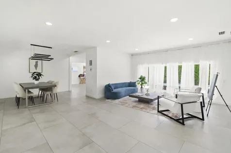21303 NE 18th Place Miami FL 33179