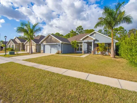 8308 Amalfi Circle Fort Pierce FL 34951